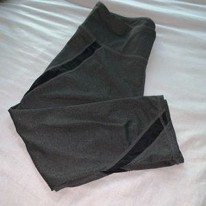 Capri yoga pant/leggings with mesh